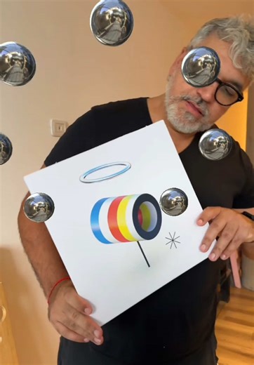 Exploring AR Posters: From Board to 3D with Augmented Reality