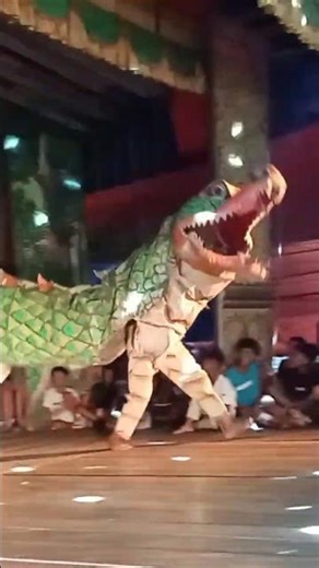 Naga memakan manusia. #kridhomudho #ketoprakkridhomudho #ketoprakrembang #hiburan #cintabudaya