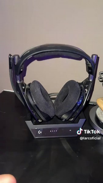 Astro A50 X | Día 1 revisando cosas de mi setup gamer #astroa50 #astroa50x #audifonoslogitech #audifonosgamer #xbox #playstation #gamer #headsetgamer #escritorio