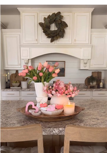 Creative Valentine’s Day Centerpiece Ideas