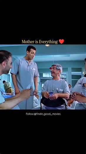 movies on Instagram: "日本は、🎭 💯 人々の「一歩一歩」を電力に変える革新的な技術を導入しています。 それが「圧電タイル（ピエゾエレクトリック・タイル）」です。 このタイルは、歩行者が踏むたびに生じる圧力と振動のエネルギーを吸収し、 その機械的な力を電気エネルギーに変換します。 内部に埋め込まれた圧電素子がわずかに変形することで、 微小な電流が発生します。 一歩一歩は小さな電力ですが、何百万もの歩行が重なれば、 LEDライト、デジタルディスプレイ、センサーなどを動かす 十分な電力が生み出されるのです。 東京・渋谷駅のような人通りの多い場所では、 1日に約240万歩がこのシステムに貢献しています。 この電力は蓄電または即時利用が可能で、 従来の電力供給への依存を減らし、 持続可能な都市インフラの発展を支えています。 日常の「歩く」という行為が、 未来の再生可能エネルギーを生み出す力に変わっているのです。⚡ #日本 #圧電タイル #ピエゾエレクトリック #歩行発電 #渋谷駅 #再生可能エネルギー #スマートシティ #テクノロジー #革新 #環境保護 #未来への一歩