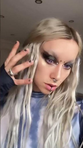 Contact lenses with three iris designs for Halloween