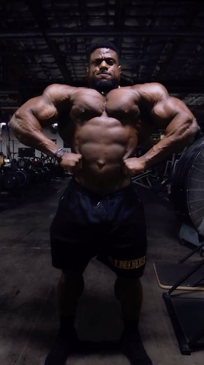 Controlled insanity on Instagram: "This is going to be a fun year of bodybuilding. Andrew jacked has been pushing the standard year by year, mindset of a champion."
