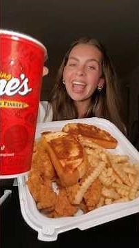 NOTHING BEATS LATE NIGHT CANES❣️🤭 CHICKEN WAS CRISPYYYY TONIGHT #raisingcanes #eatwithme #mukbang