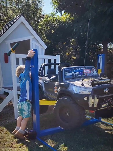 Mini Car Hoist for Big Rig Maintenance