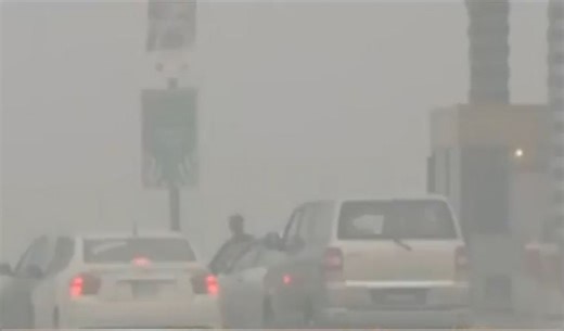 Dense fog forces closure of motorway at various points