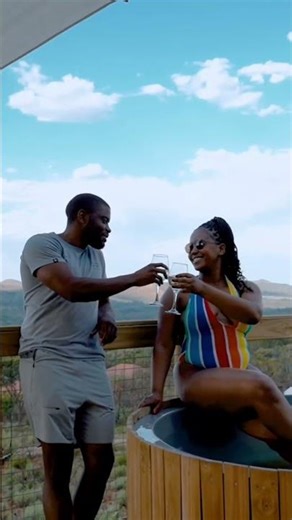 19 Romantic glamping destinations await this spring! 🌸❤️