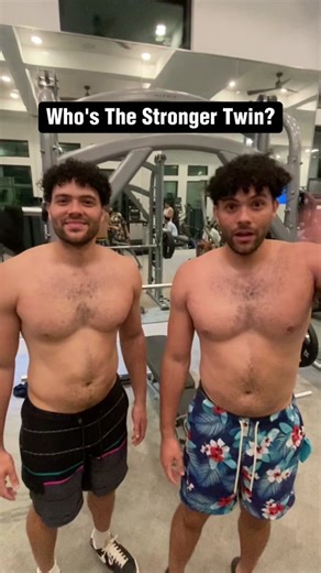 IS ONE TWIN REALLY STRONGER THAN THE OTHER?! #foryoupage #gym #gymtok #twin #twinsoftiktok #gymchallenge #lifting #weightlifting #fitness #fitnesschallenge