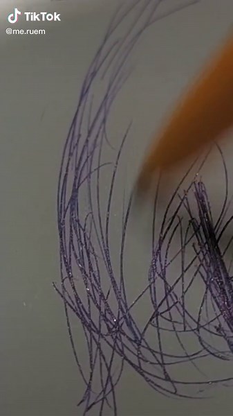 Pencil Sketching Process: From Outline to Detail