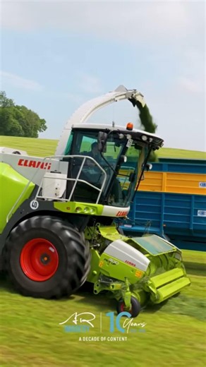 Claas Jaguar 840 Purring at Second Cut Silage
