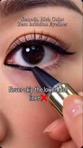 The easiest way to level up your eye makeup 👁️✨ #makeup #eyeliner #shorts