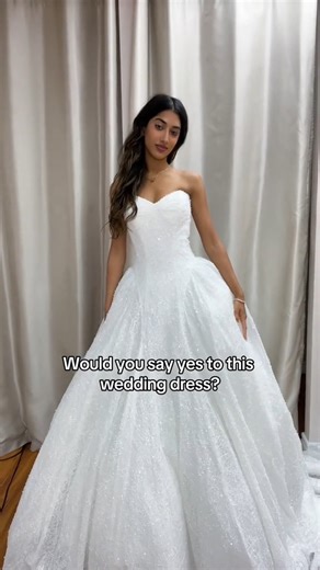 Would you say yes to this wedding dress? Fully embellished in sparkle ✨ #princessbride #ballgownweddingdress #weddingdressshopping #weddingdressinspo #trendingweddingdress | 𝐁𝐞𝐬𝐭 𝐟𝐨𝐫 𝐁𝐫𝐢𝐝𝐞 𝐓𝐡𝐞 𝐁𝐞𝐬𝐭 𝐁𝐫𝐢𝐝𝐚𝐥 𝐒𝐭𝐨𝐫𝐞𝐬