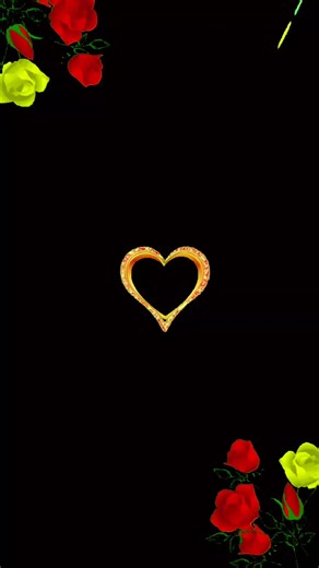 Heart-Shaped Decor Ideas with Roses and Balloons