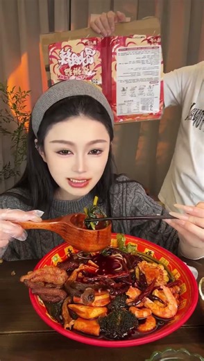 Mainland Chinese street snacks live broadcast 2026/04/01 17:53:26.