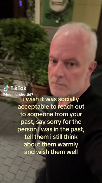How to Reach Out and Say Sorry to Someone from Your Past