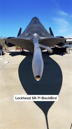 Lockheed SR-71 BlackBird - Faster Than Time Itself