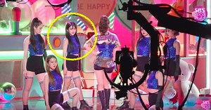 Somi's Gorgeous Backup Dancer Divides the Spotlight During a Live Performance of "BIRTHDAY"