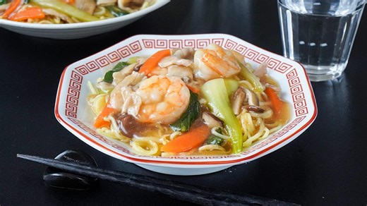 自宅で簡単に作れる本格中華！五目あんかけ焼きそばの絶品レシピ｜中華料理・簡単レシピ・おうちごはん（料理研究家ゆかり）