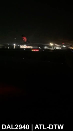 Night Time Departures Out of ATL #aviation #delta #atlanta