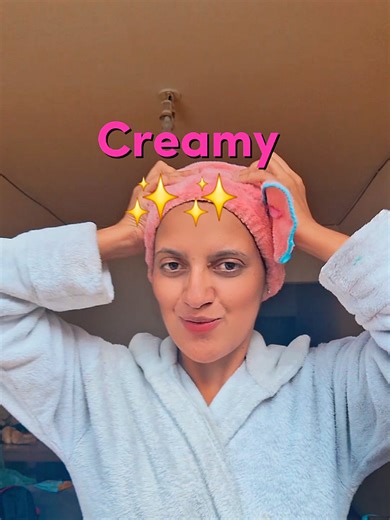 Testei e virou rotina real!⠀ ⠀ Esse creme hidratante capilar da Creamy deixou meu cabelo muito mais macio e alinhado 😍⠀ ⠀ ✔️ Hidratação profunda⠀ ✔️ Reduz frizz⠀ ✔️ Deixa o cabelo leve e soltinho⠀ ✔️ Perfeito pra usar na rotina⠀ ⠀ Sério… cabelo com cara de cuidado de salão em casa 👀✨⠀ ⠀ ⠀ ⠀ ⠀ #creamyrotinaugc #cuidadocapilar #cabelohidratado #rotinadebeleza #haircareproducts @Creamy Skincare