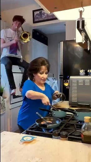 fav sound effecting mom clips pt2😏