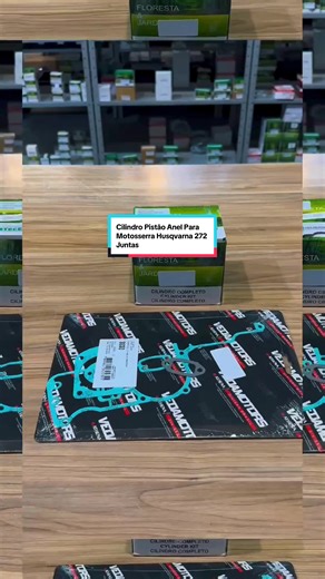 🛍️ Garanta já o seu! É só clicar no carrinho abaixo 👇 Pensou em Peças de reposição para sua Motosserra, Roçadeiras, outras máquinas agrícolas , EPI's e Ferramentas para Jardinagem, pensou NR Ferramentas. Cilindro Pistão Anel Para Motosserra Husqvarna 272 Juntas Kit Cilindro completo 52mm e Jogo de juntas para Motosserra Husqvarna. (CILINDRO COM ENTRADA PARA VÁLVULA DE DESCOMPRESSÃO) MODELOS COMPATÍVEIS 272 Marca: Itecê ITENS INCLUSOS 1x Cilindro para Motosserra Husqvarna 1x Pistão 52mm 1x Pino