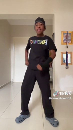 Mako 💵💵💵 (@makomborero12)’s videos with original sound - 𝐀𝐑𝐈 †