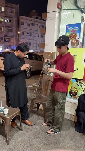 Hayat Khan: Exploring Saudi Arabia's Charm