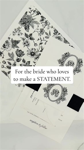Black and white elegant wedding invitations! We love this look! Sophisticated, charming, and timeless all wrapped into one! #weddingstyle #weddingtok #weddingideas #weddinginvitation #invitations