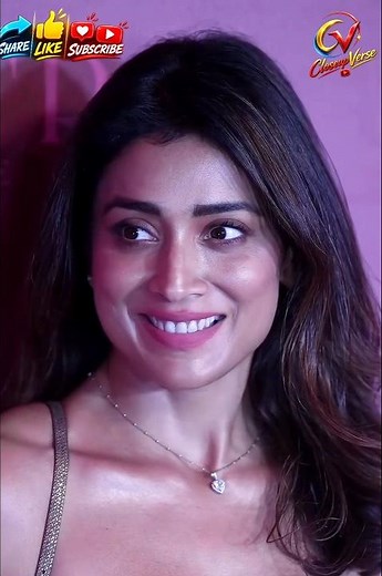 Shriya Saran Steals the Spotlight at Award Event ❤️ | Mesmerizing Red Carpet Expressions 4K HDR 😍