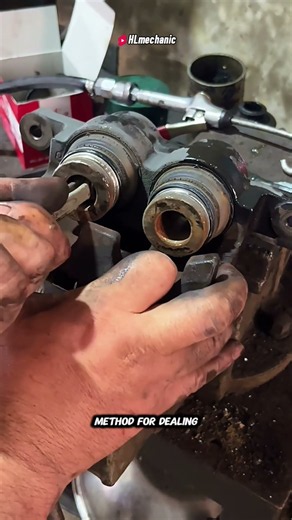 tricks to remove a stuck brake caliper piston #tricks #mechanic #technique #remove #technical