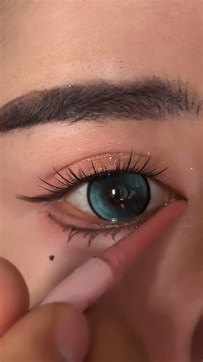 Incredibly Smooth Gel Pencil Eyeliner | Easy Application TrickGel Pencil Eyeliner Tutorial #shorts