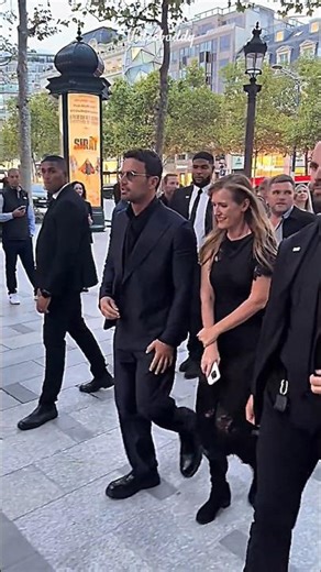Theo James Spotted In Paris Among Fans❤️😍 #theojames