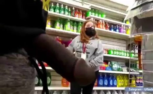 RT @uflashbrasilxxx: Having fun and great interaction with this hot thick girl at store 🍆💦https://t.co/IBxkYLb5XgJoin my site for the fu…