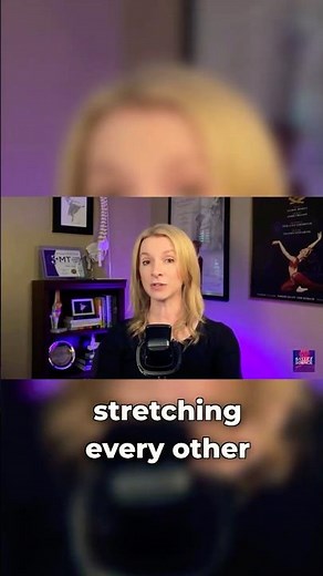 Short daily stretches vs marathon sessions: what actually works #fitness #stretching