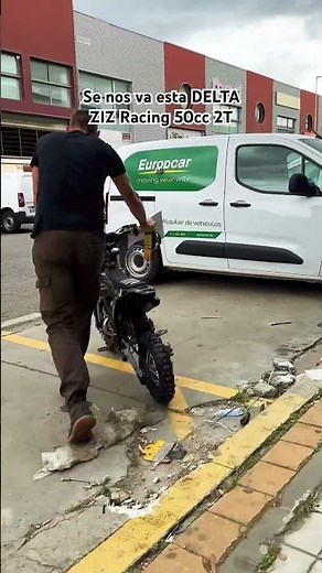 Cliente recoge su minicross ZIZ.R DELTA 50cc 2T 🔥 ¡12CV de pura adrenalina off-road! #pitbike