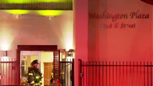 2 people displaced after fire in downtown Sacramento apartment building