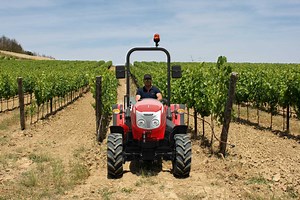 McCormick Χ2: Νέοι κινητήρες Stage V και επιθετική σχεδίαση για τα μικρά αμπελουργικά