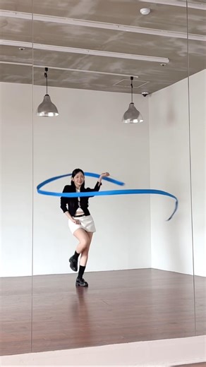 Blue Flame💙 #dance #리본코레오 #ribbonchoreography #kpop #lesserafim #blueflame