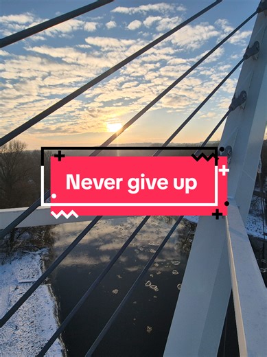 Naszą największą słabością jest poddawanie się. Najpewniejszą drogą do sukcesu jest zawsze próbowanie po prostu jeden, następny raz.” “Sukces polega na tym, by iść od porażki do porażki nie tracąc entuzjazmu.” #motywacja #siła #życie #cytat #dziekuje