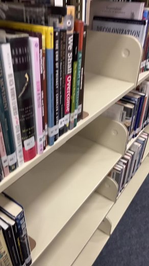 Exploring Books in a Modern Library Setting