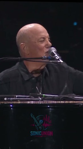 full of touching moments rod steewart and billy joel ❤️ #legend #concert #billyjoel #rodstewart #90s