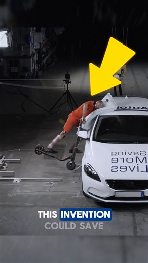 Scooter Airbag for Safety! The scooter airbag is a groundbreaking safety feature designed to protect riders during collisions. Developed by Autoliv, it deploys instantly from the front of the e-scooter to cushion the rider’s head and upper body. With advanced sensors, it enhances e-scooter safety by minimizing injury in high-impact situations. Credits: ‪@autolivinc /YT #virals #trend #viralreelsfb #scooter #Airbag | OnyN News