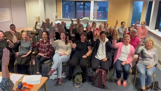 It's #LámhDay 2025! Shout out from Lámh Module 1 participants "HELLO, HAPPY Lámh SIGNing DAY" (Lámhsigns in caps)👍 Video by Maria Quinn Lámh Tutor at Children's Disability Network Teams, Kilbarrack Thank you Maria! | Lámh Sign