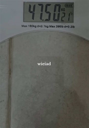 Exploring Breakfast Choices with Mia