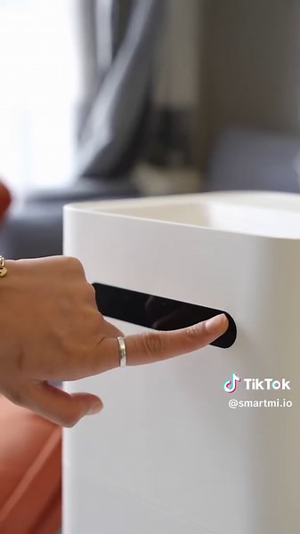 Transform your space with the sleek Evaporative Humidifier 2 ❄️🏡 #humidifier #homedecor #technology #nextlevel #smartphone #smarthome