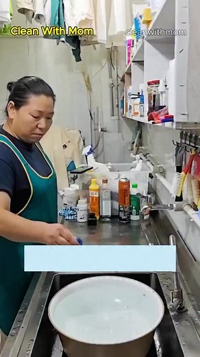 Useful Tips on Instagram: "Keep your clothes looking bright and fresh with this simple blue ink trick! . #CleaningHacks #LaundryTips #SmartCleaning #FreshAndClean #DIYCleaning #WhitenShoes #LifeHacks #cleanwithmom_"