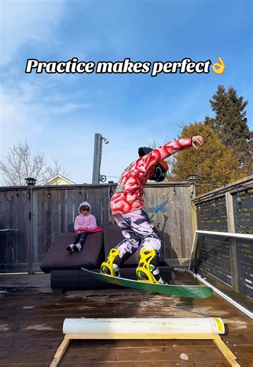 No Days Off🤝 #snowboarding #drytraining #snowboardingtiktok #fyp #nodaysoff