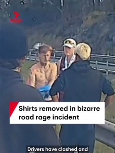 A minor traffic disagreement almost descended into violence on the Sunshine Coast. Video shows a van trying to push into another lane of traffic on the Bruce Highway. The driver jumps out and he's confronted by other motorists before tearing off his shirt. #RoadRage #Dashcam #Bizarre #HighwayIncident