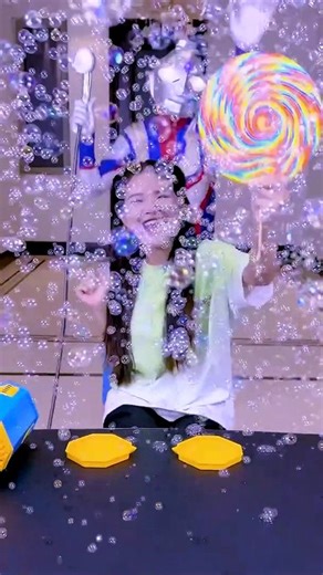 Bubble Blowing Challenge Is So Exciting, Save It For Later! ! !